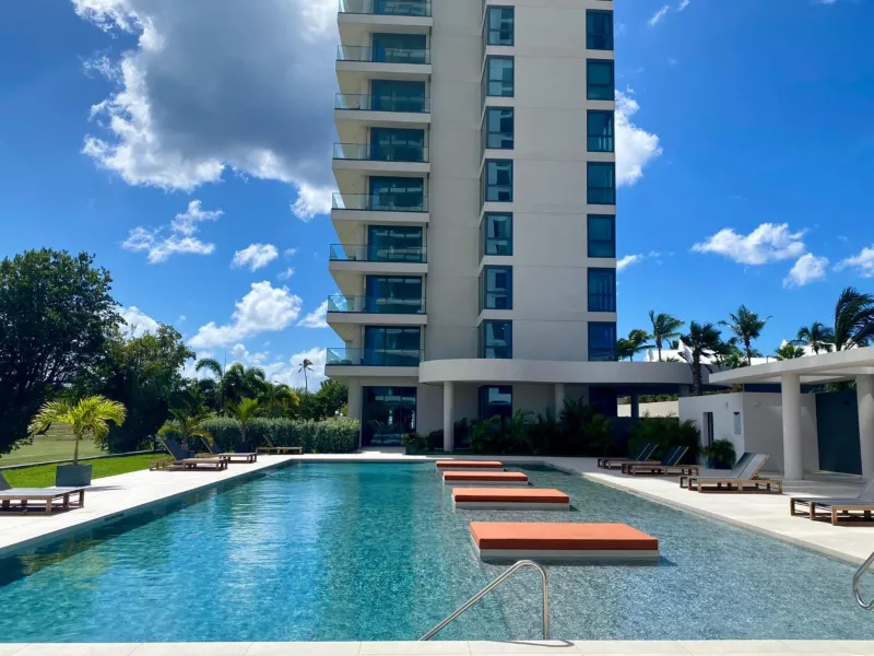 Billede 7 af Gorgeous 2 bedroom, 17th floor, with breathtaking view, Fourteen at Mullet Bay
