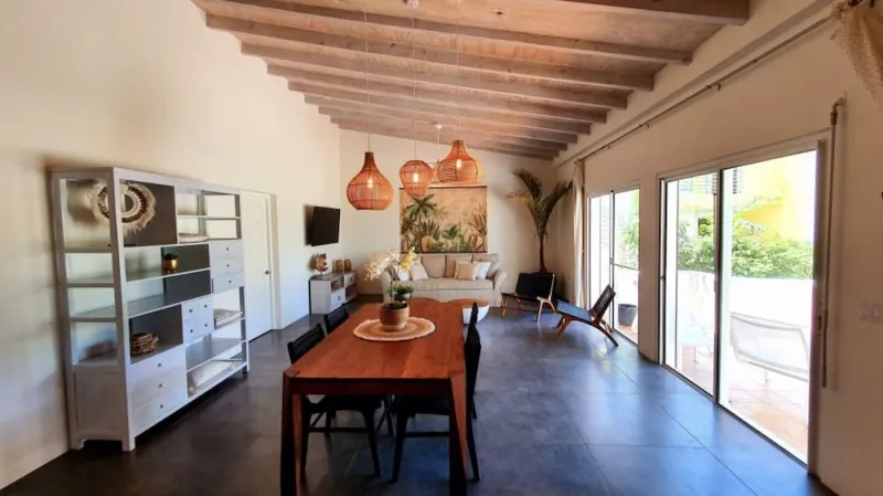 Coco's Beach House