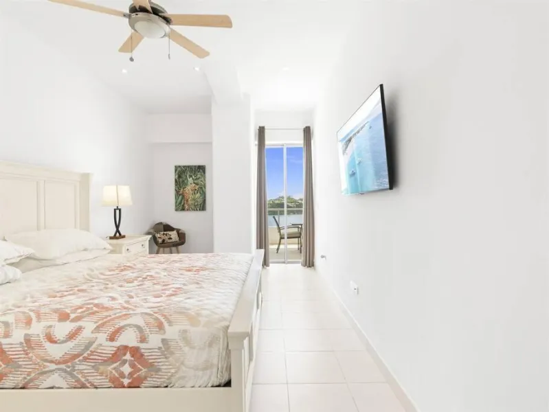 Billede 8 af Breathtaking Lagoon Views At Blue Residence