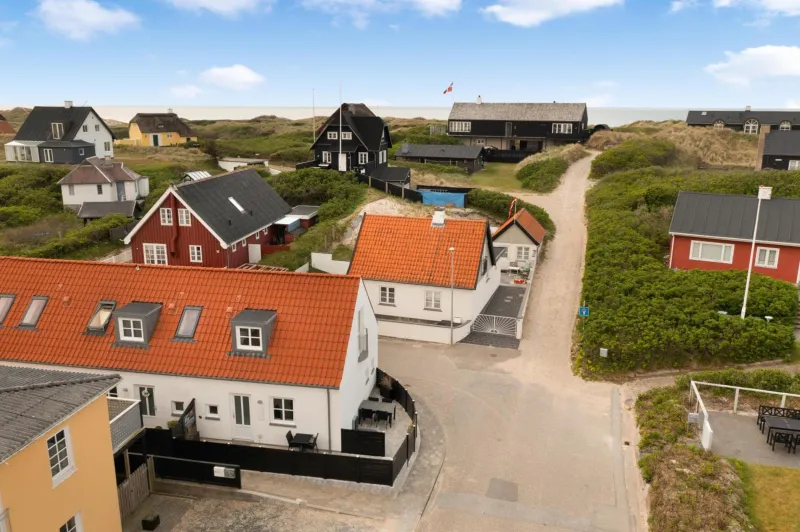 Beautiful Two-Storey, Central Holiday Home - Damgårdsvej 15A photo 4