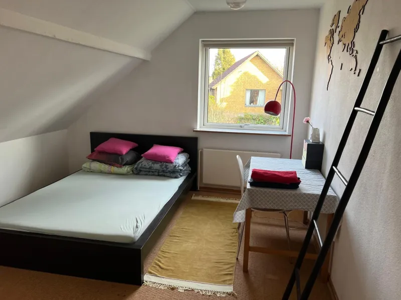 Quiet villa apartment close to everything photo 10