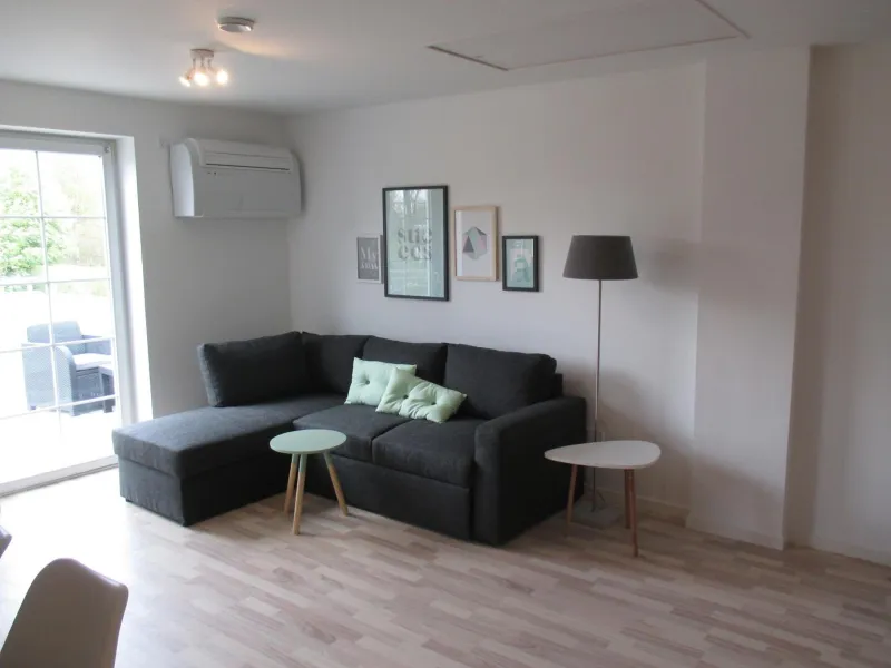 White House Hotel Apartments photo 4