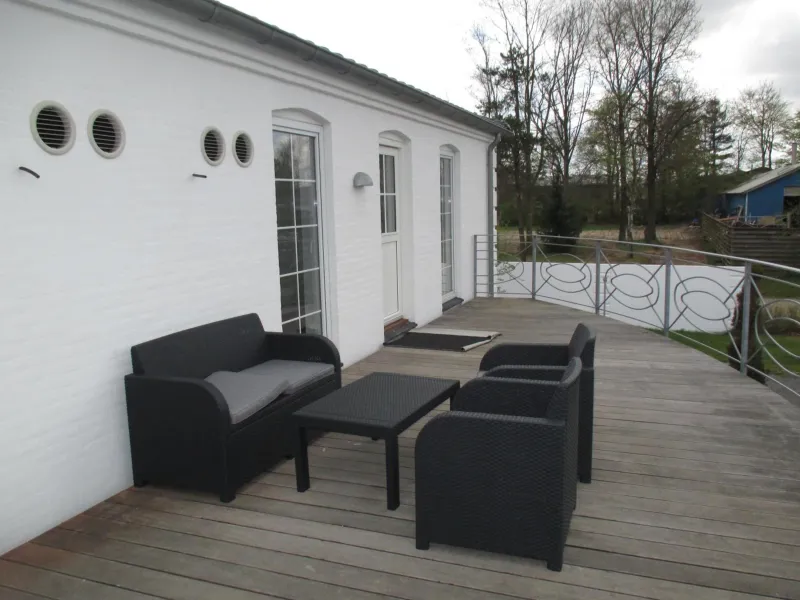 White House Hotel Apartments photo 8