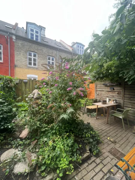 Billede 11 af Cozy City Center Chambers with Kitchen and Garden