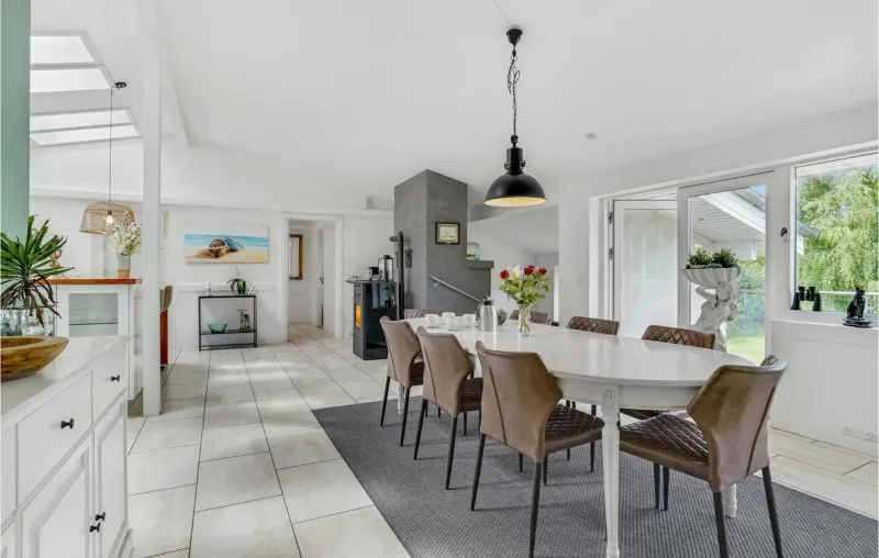 Billede 7 af Four-Bedroom Holiday Home In Stroby
