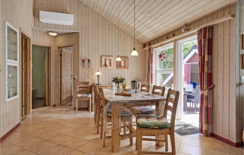 Billede 10 af 4 Bedroom Beautiful Home In Oksbøl