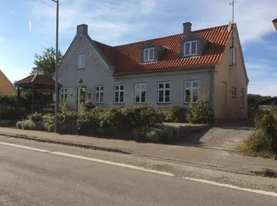 Billede 13 af Postholderens sted