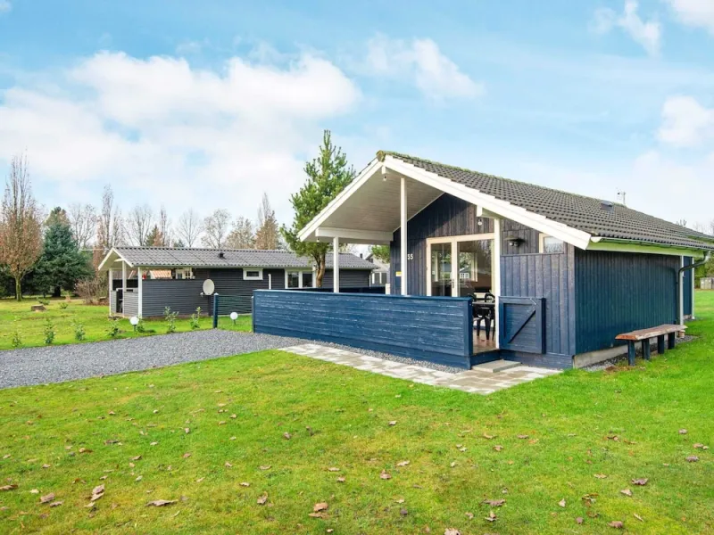 Billede 2 af 4 Person Holiday Home in Hovborg-by Traum