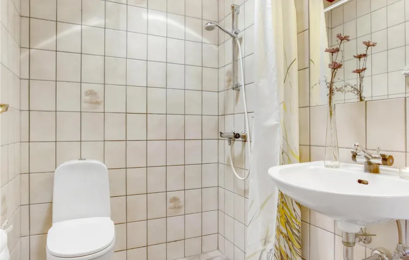 Billede 6 af Cozy Apartment In Allinge With Wifi