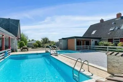 Billede 20 af Lejlighed/rækkehus med adgang til pool.