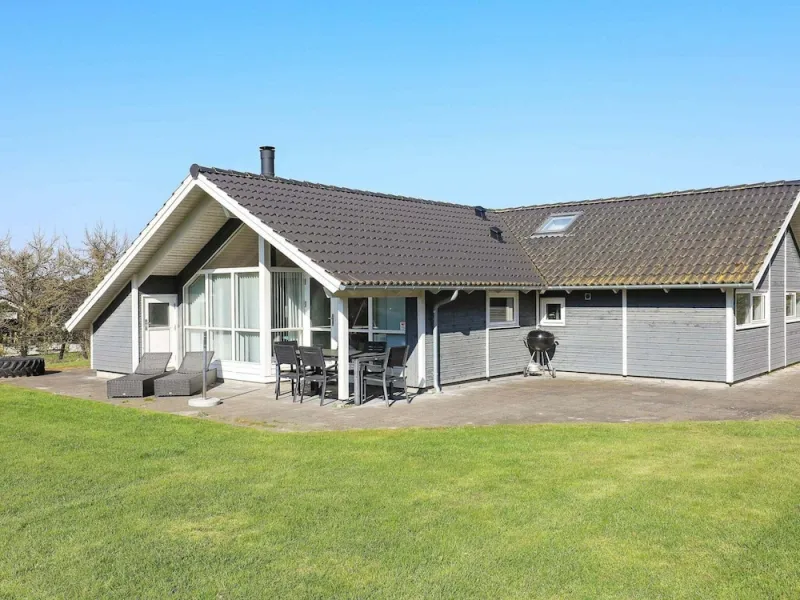 8 Person Holiday Home in Humble-by Traum