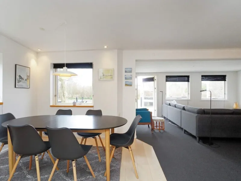 Billede 5 af 5 Person Holiday Home in Gilleleje