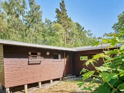 Billede 30 af 4 Person Holiday Home in Aakirkeby