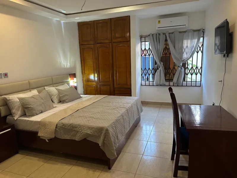 D Barfi Executive Lodge, excellent location
