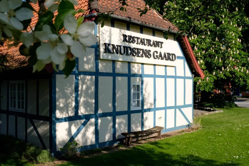 Billede 111 af Milling Hotel Knudsens Gaard
