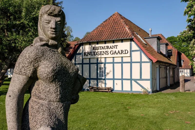 Billede 85 af Milling Hotel Knudsens Gaard