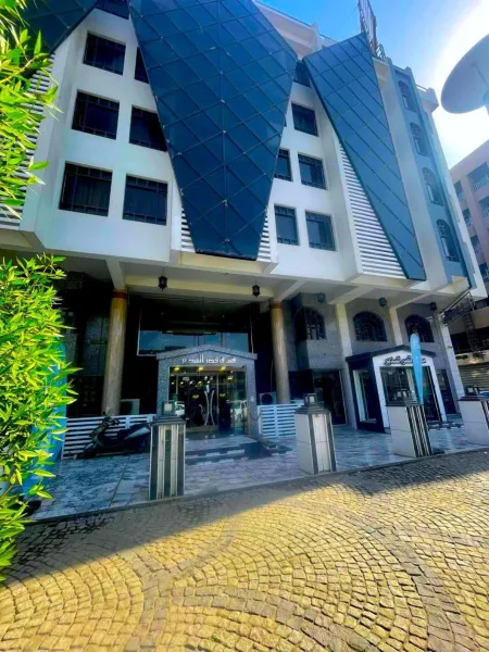 Al-Sadier Place Hotel & Restaurant