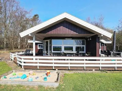Billede 40 af 7 Person Holiday Home in Oster Assels