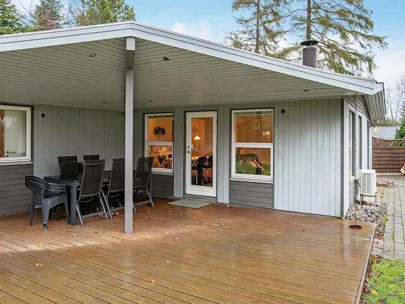 Billede 7 af Modern Holiday Home With Whirlpool in Væggerløse