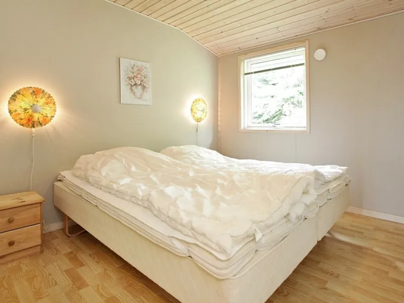Billede 8 af Modern Holiday Home With Whirlpool in Væggerløse
