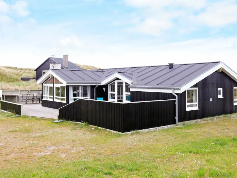 Sprawling Holiday Home at Hvide Sande With Indoor Whirlpool