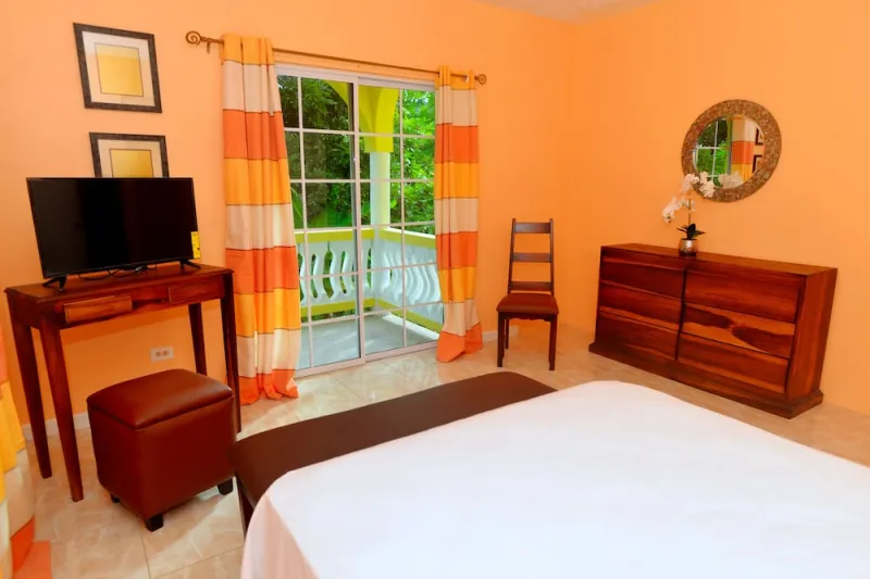 Takuma Boutique Hotel Rooms & Suites Jamaica