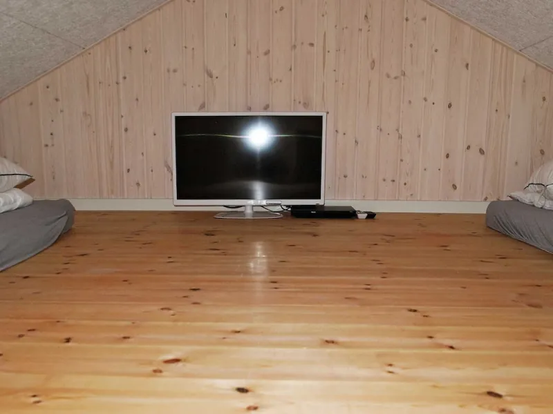 Billede 9 af Luxurious Holiday Home in Løkken with Hot Tub & Sauna