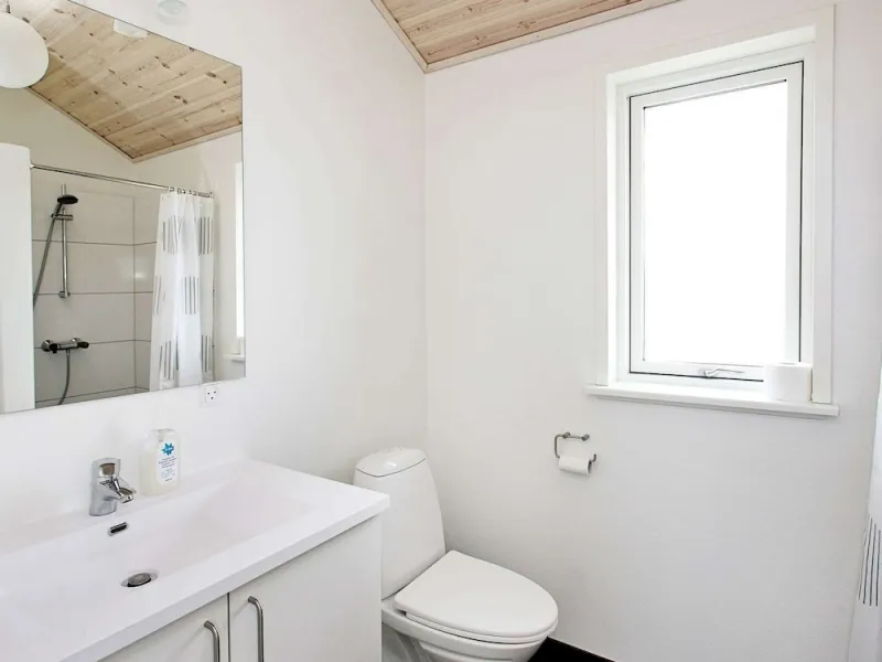 Billede 22 af Luxurious Holiday Home in Løkken with Hot Tub & Sauna
