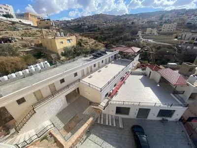 Billede 2 af Petra Karam Hotel