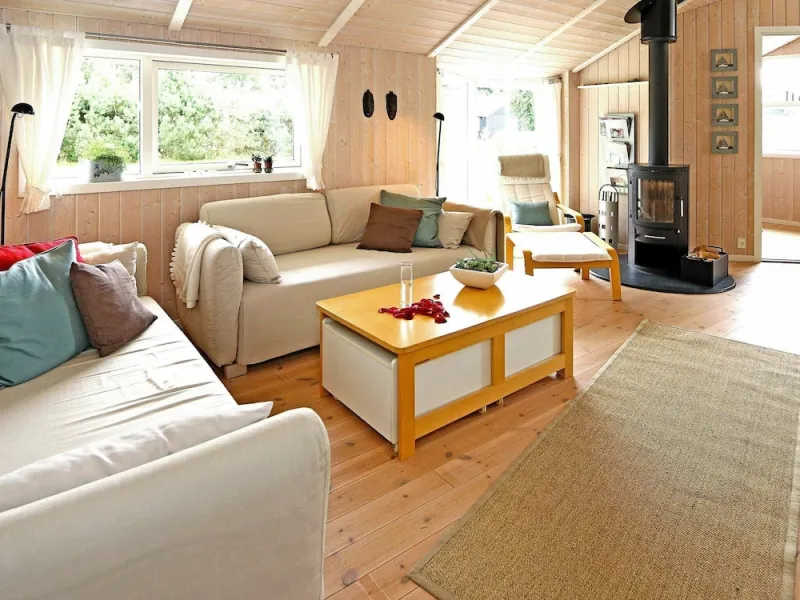 Billede 2 af Lavish Holiday Home in Lolland With Whirlpool