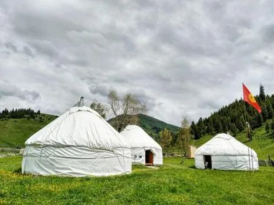 Foto 2 von Jyrgalan Yurt Lodge