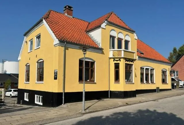 Billede 10 af Folsted - Værelse 101 med eget badeværelse og fri parkering