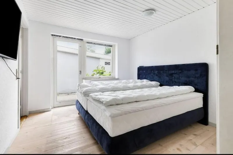 Billede 6 af Dejlig hus med vildmarksbad