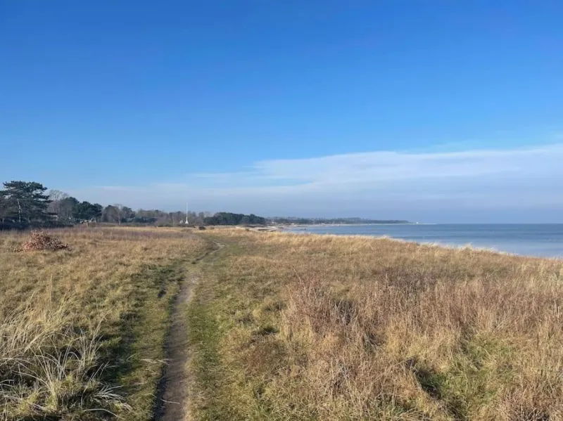 Billede 4 af Hyggeligt og lyst feriehus nær stranden i Klint