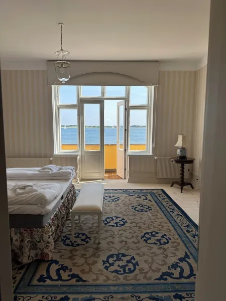 Billede 2 af Aarøsund Badehotel