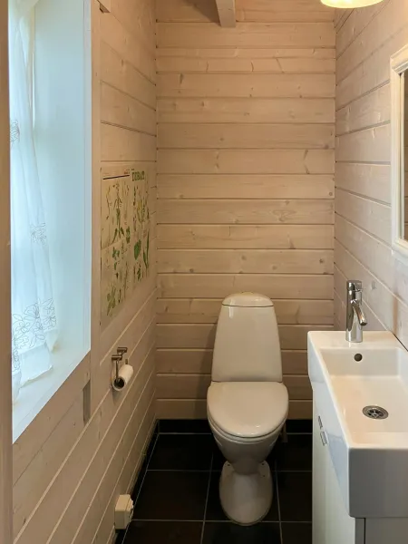 Billede 5 af Nature-Rich Summer House With Wild Garden