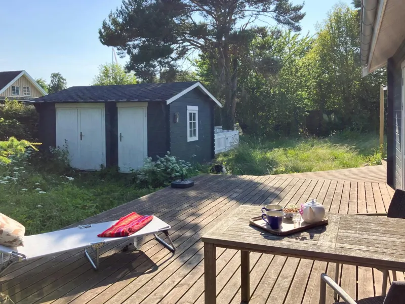 Billede 19 af Nature-Rich Summer House With Wild Garden