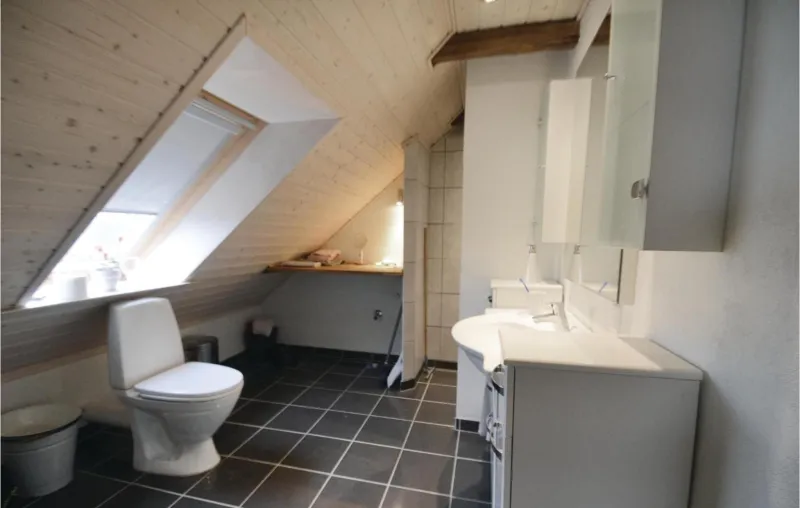 Billede 9 af Cozy Apartment In Roslev With Wifi