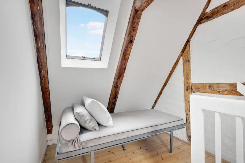 Billede 11 af Sanders Penny - Chic 3-bdr Apt in City Center