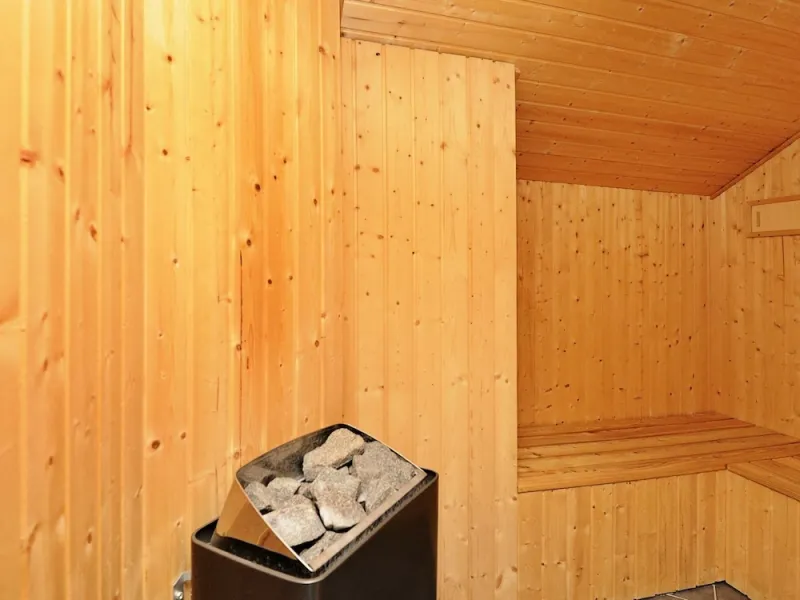 Billede 5 af Delighful Holiday Home in Oksbøl With Sauna