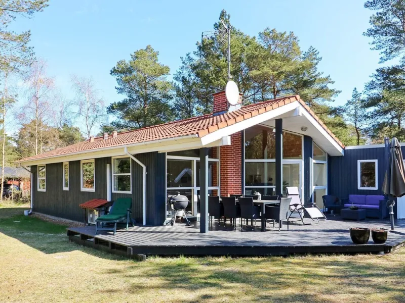 Billede 14 af Modern Holiday Home in Jutland With Sauna