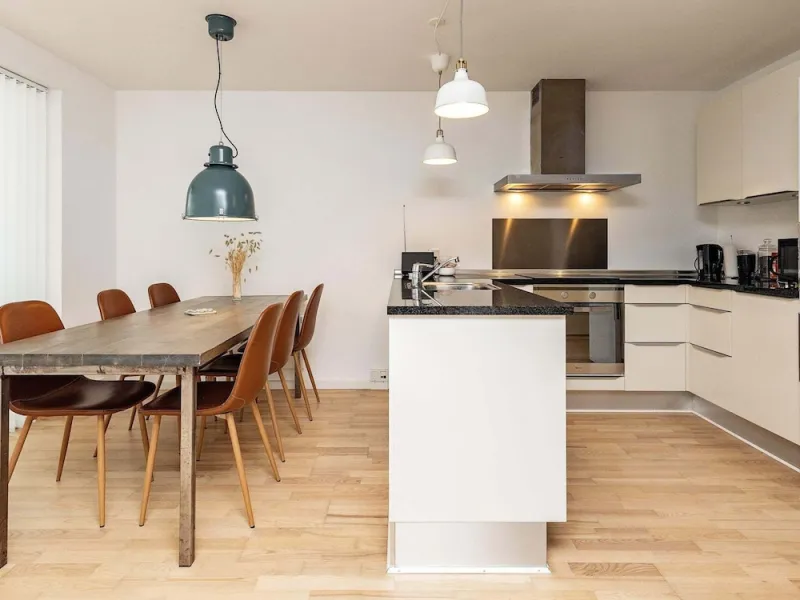 Billede 2 af 8 Person Holiday Home in Vaeggerlose
