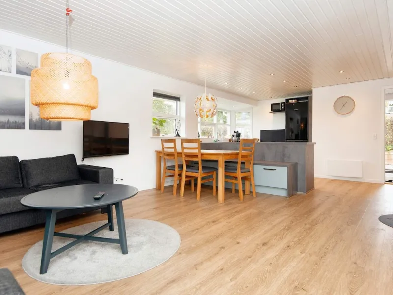 Billede 4 af 5 Person Holiday Home in Farvang-by Traum