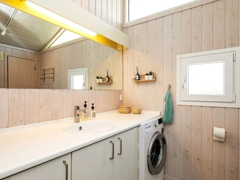 Billede 16 af Spacious Holiday Home in Jutland With Sauna