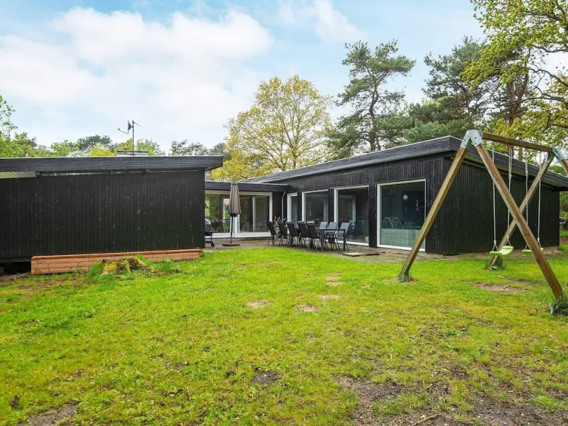 Billede 20 af Graceful Holiday Home in Knebel With Sauna