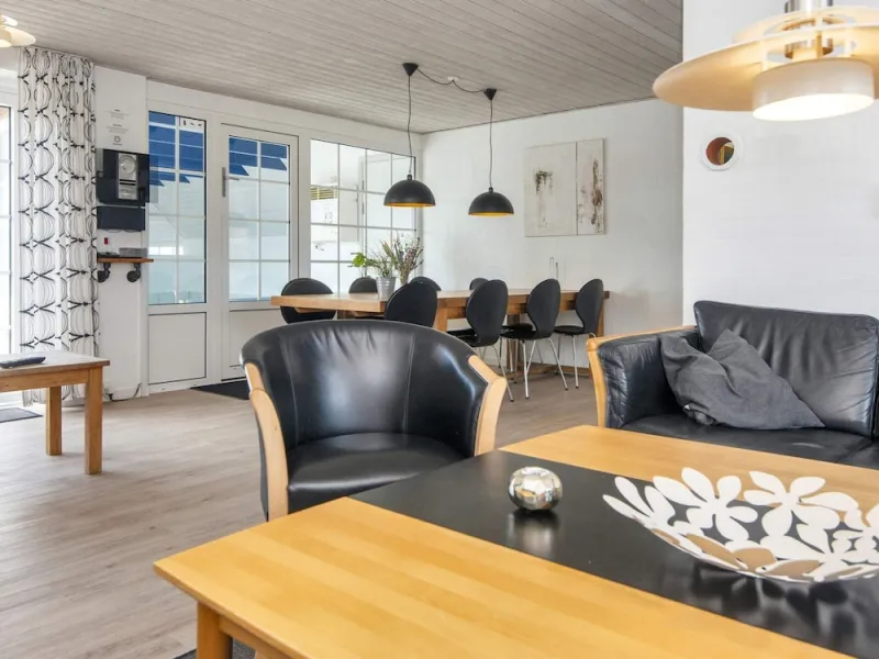 Billede 5 af 12 Person Holiday Home in Harboore-by Traum