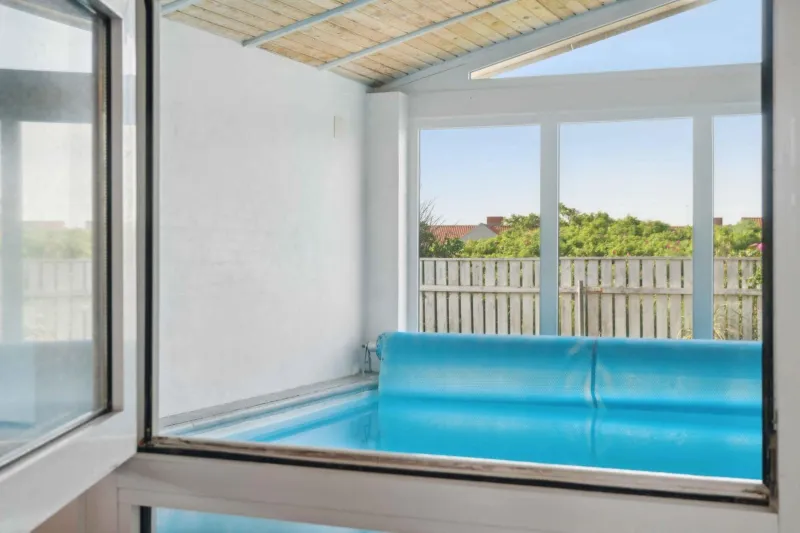 Billede 14 af Pool House Close To The Coast