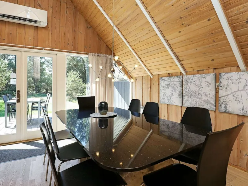 Billede 8 af 8 Person Holiday Home in Blavand