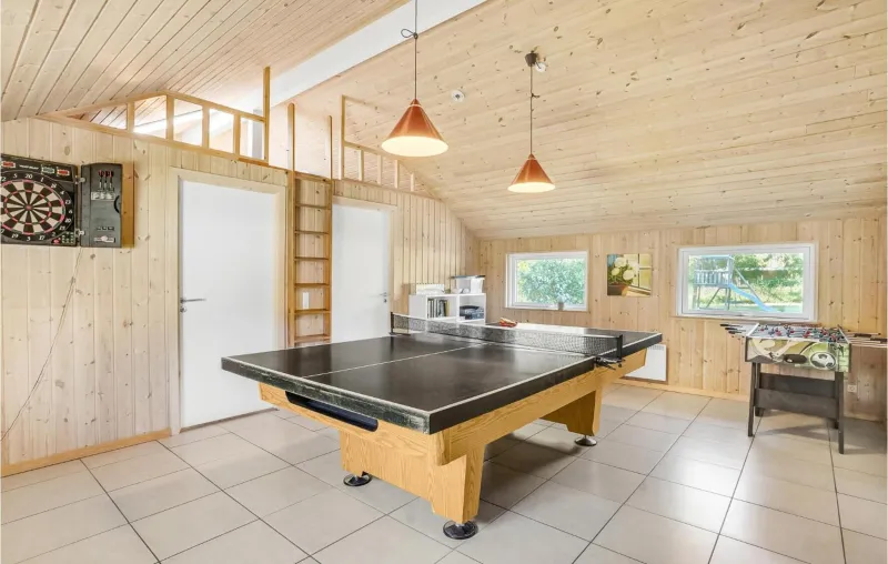 Billede 6 af Lovely Home In Rødby With Kitchen