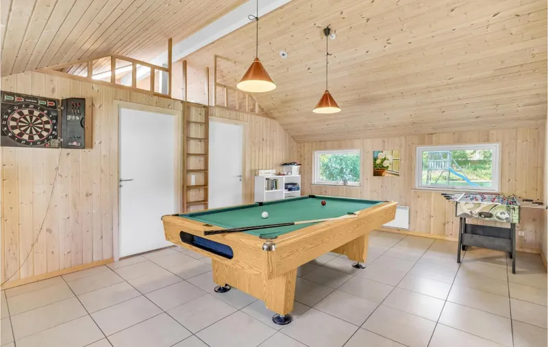 Billede 7 af Lovely Home In Rødby With Kitchen